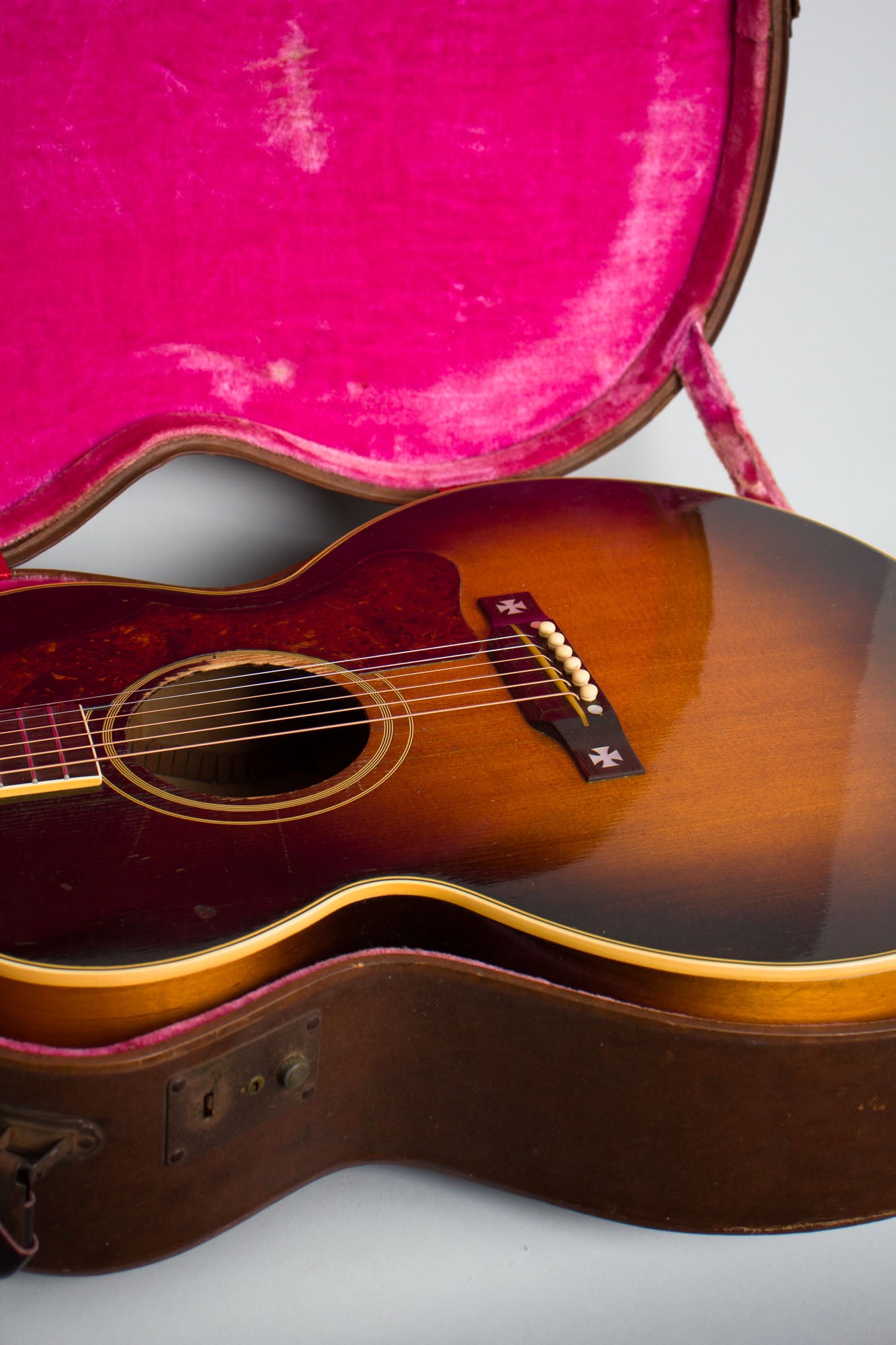 Gibson J-185 Flat Top Acoustic Guitar (1951)