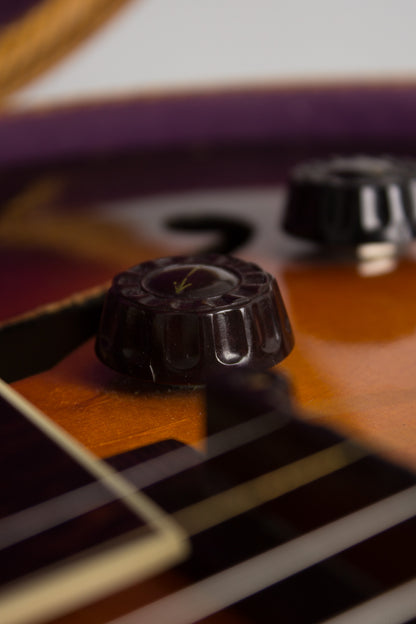 Gibson ES-150 Arch Top Hollow Body Electric Guitar (1939)