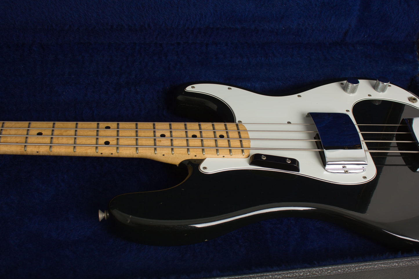 Fender Precision Bass Solid Body Electric Bass Guitar (1975)