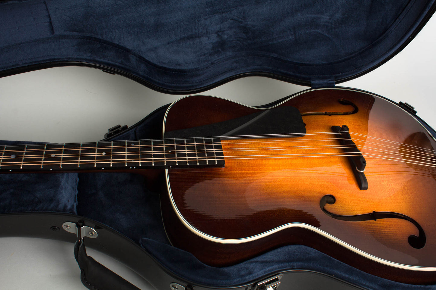 Northfield NFO-AT1 carved top Octave Mandolin (2026)