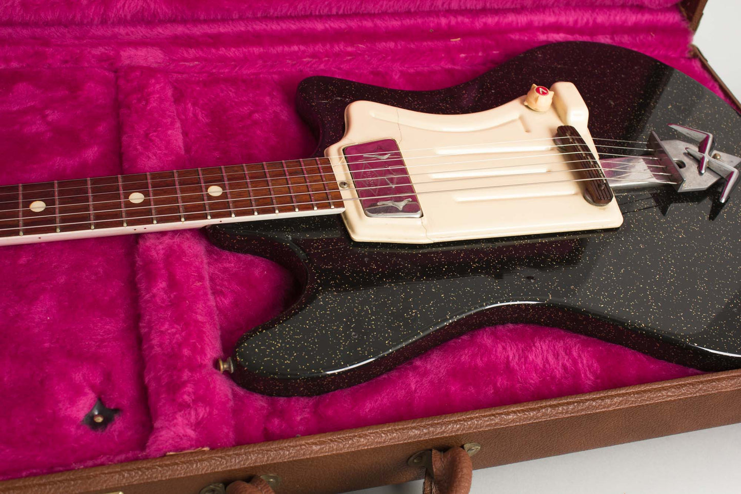 Wandre Twist Semi-Hollow Body Electric Guitar (1962)
