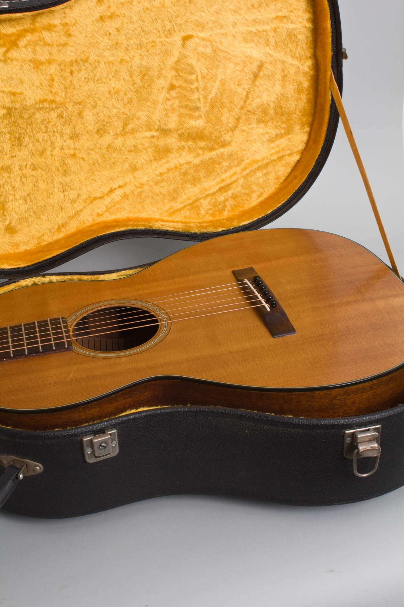 C. F. Martin 0-16NY Flat Top Acoustic Guitar (1971)