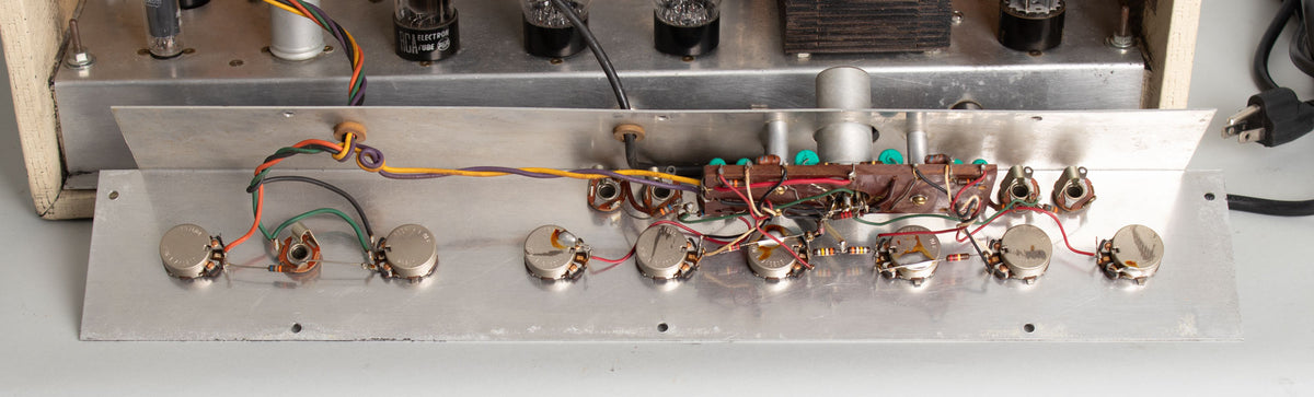 Danelectro Model 78A Artist Large Combo Tube Amplifier (1958)