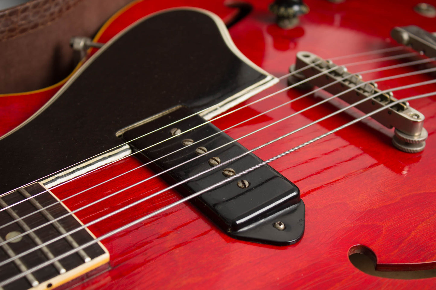 Gibson ES-330TC Thinline Hollow Body Electric Guitar (1960-61)