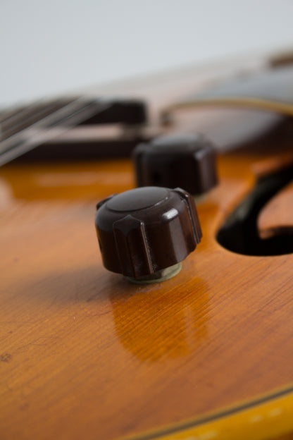 Gibson ES-250 Arch Top Hollow Body Electric Guitar (1940)