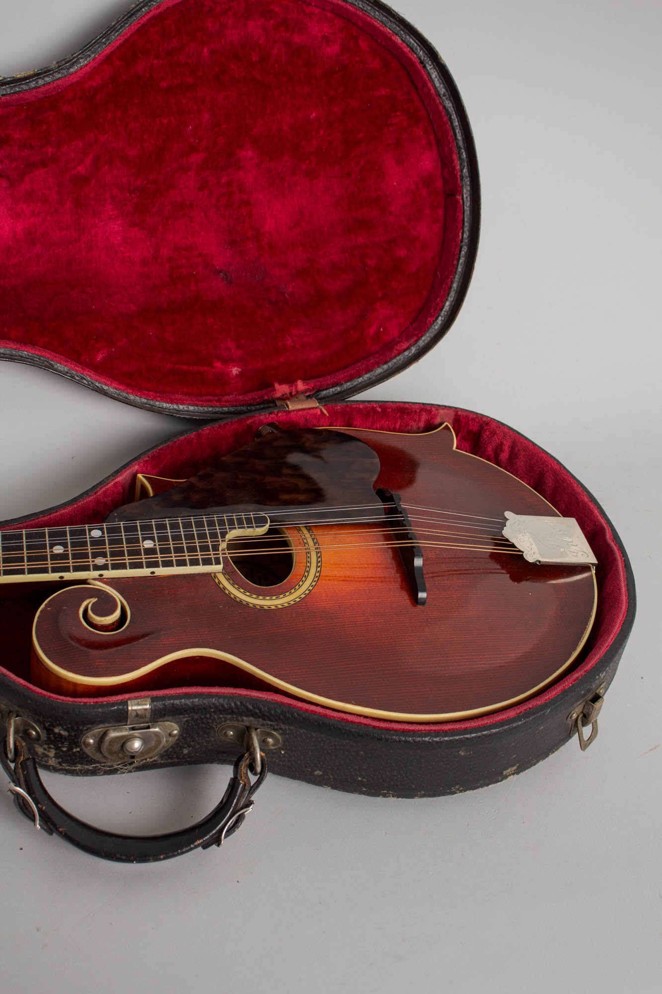 Gibson F-4 Carved Top Mandolin (1917)