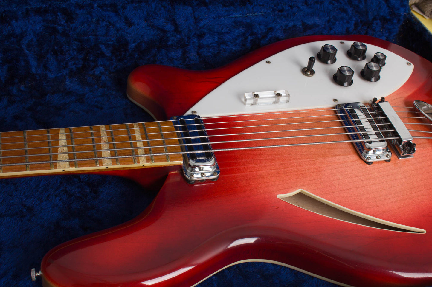 Rickenbacker 4005/6 6-string Semi-Hollow Body Electric Bass Guitar (1965)