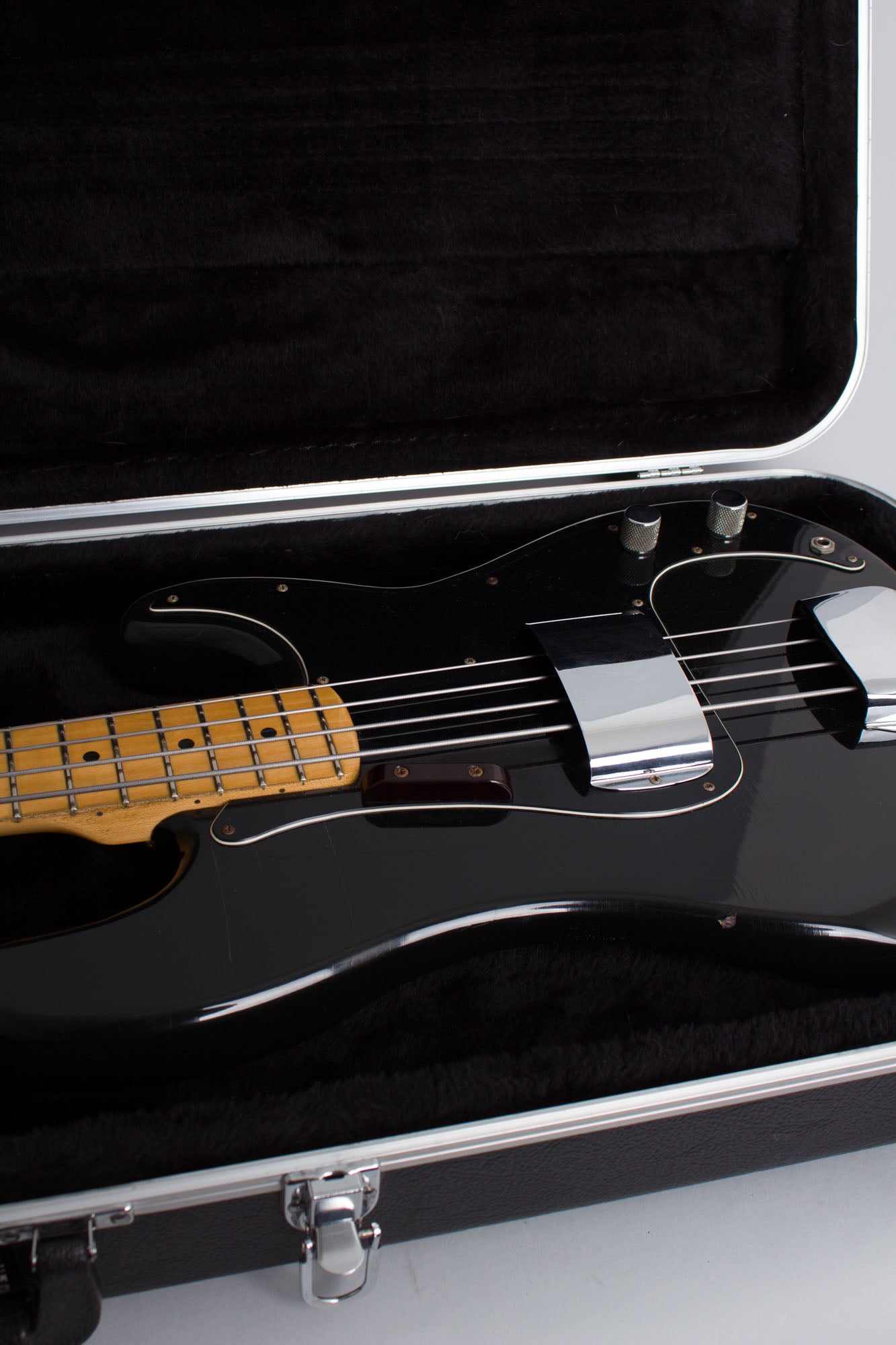 Fender Precision Bass Solid Body Electric Bass Guitar (1977)