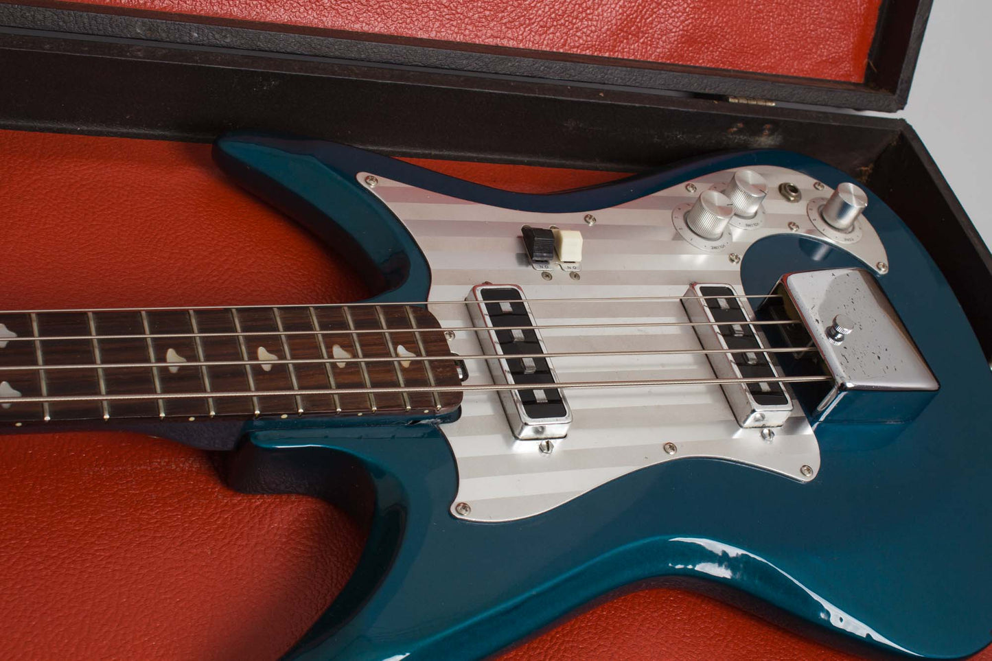 Teisco EB-220 Solid Body Electric Bass Guitar (1966)
