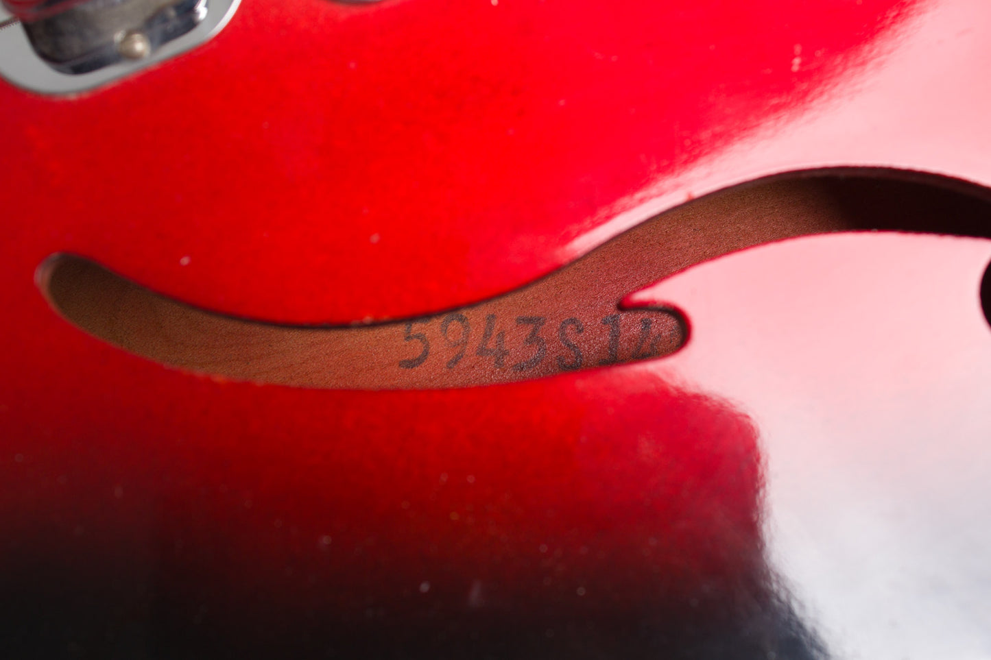 Harmony Silvertone Model 1453 Thinline Hollow Body Electric Guitar (1968)