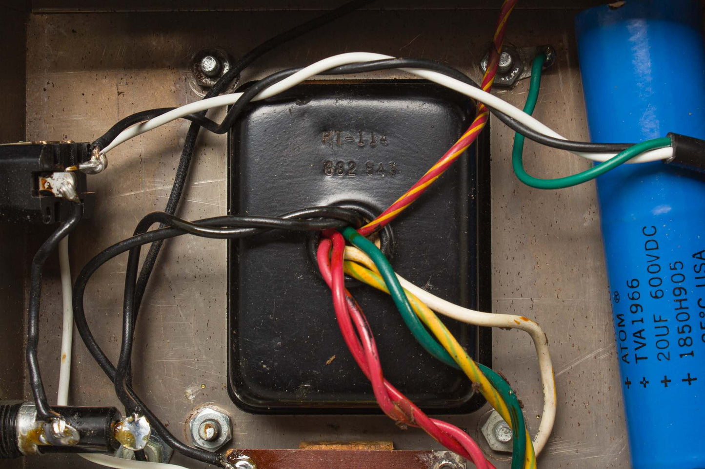 Ampeg SB-12 Portaflex Fliptop Bass Amplifier (1966)