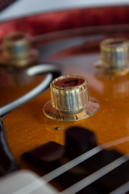 Guild X-500 Arch Top Hollow Body Electric Guitar (1959)