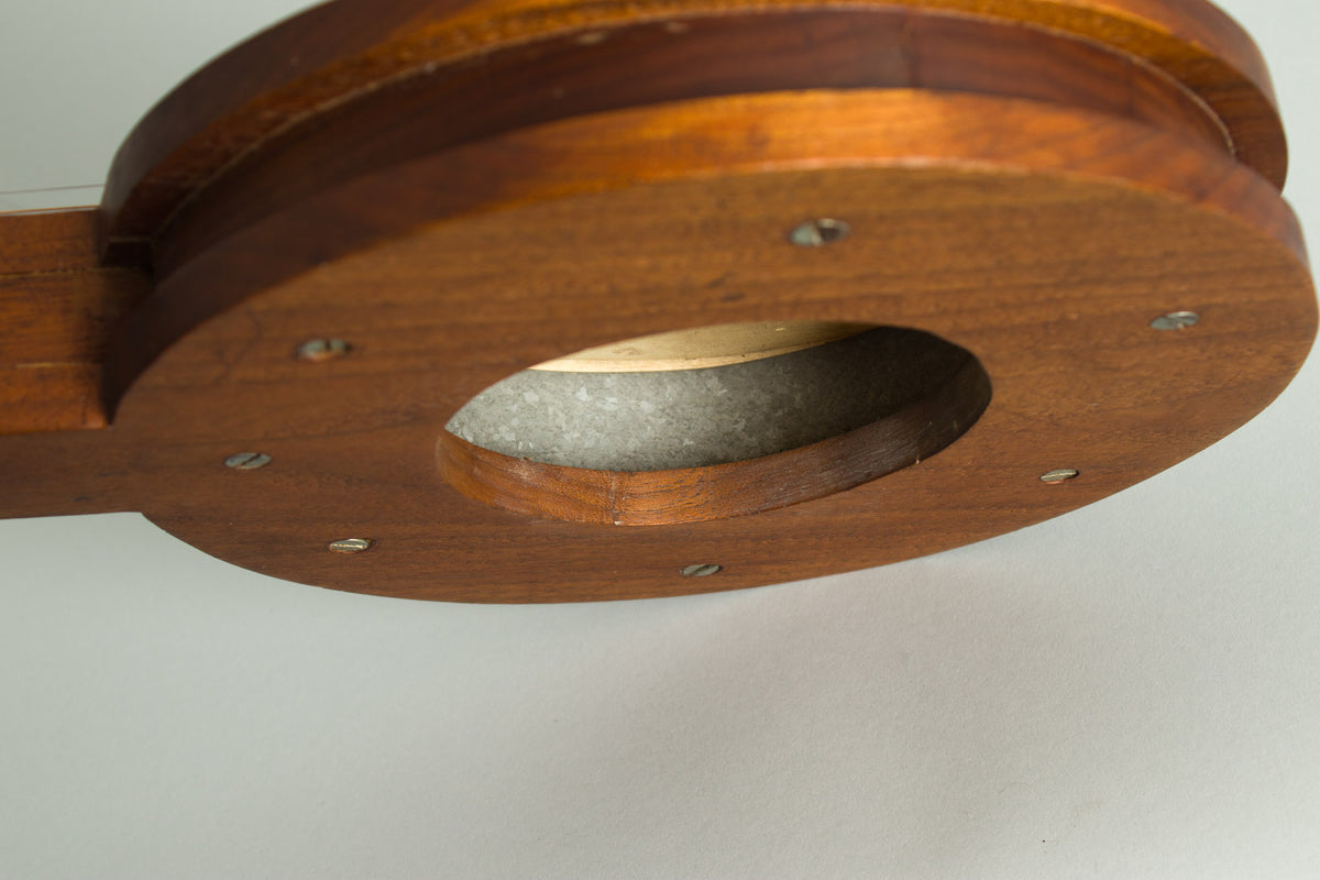 unlabelled Mountain Banjo 5 String Fretless Banjo (1970s)