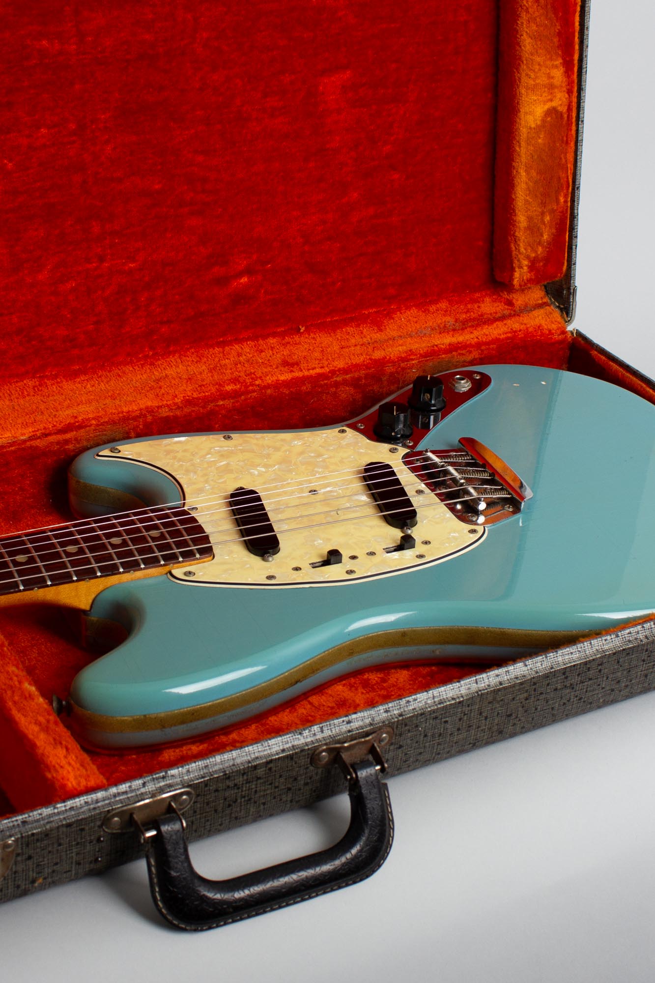 Fender Duo-Sonic II Solid Body Electric Guitar (1966)