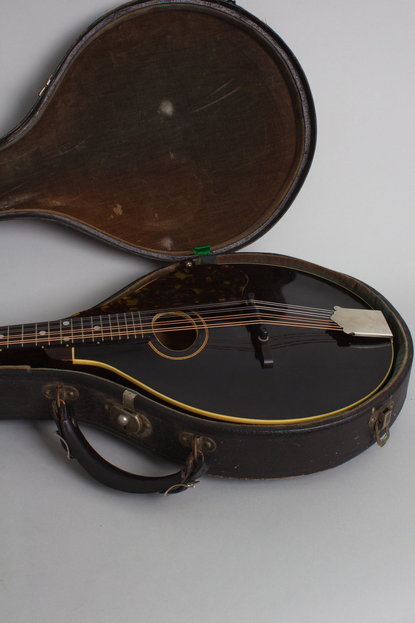 Gibson Style A-1 Snakehead Carved Top Mandolin (1923)