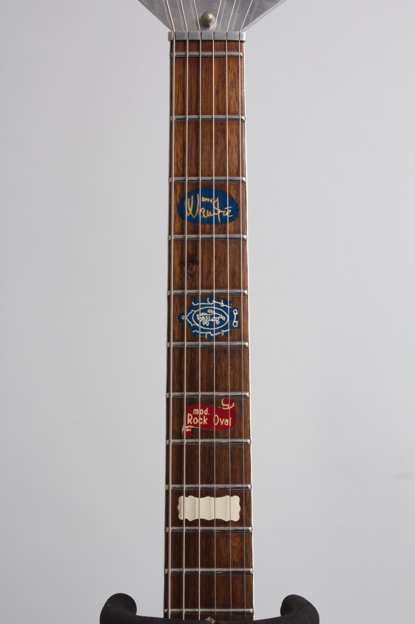 Wandre Avalon Rock Oval Solid Body Electric Guitar (1963)