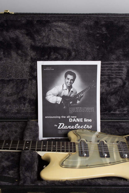 Danelectro Dane D3V Solid Body Electric Guitar (1967)