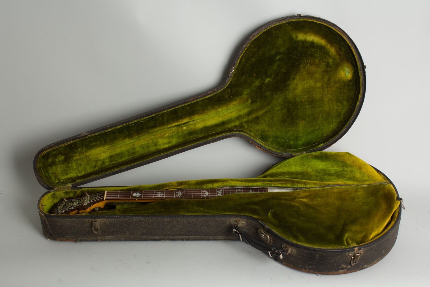 Paramount Style E Tenor Banjo (1927)