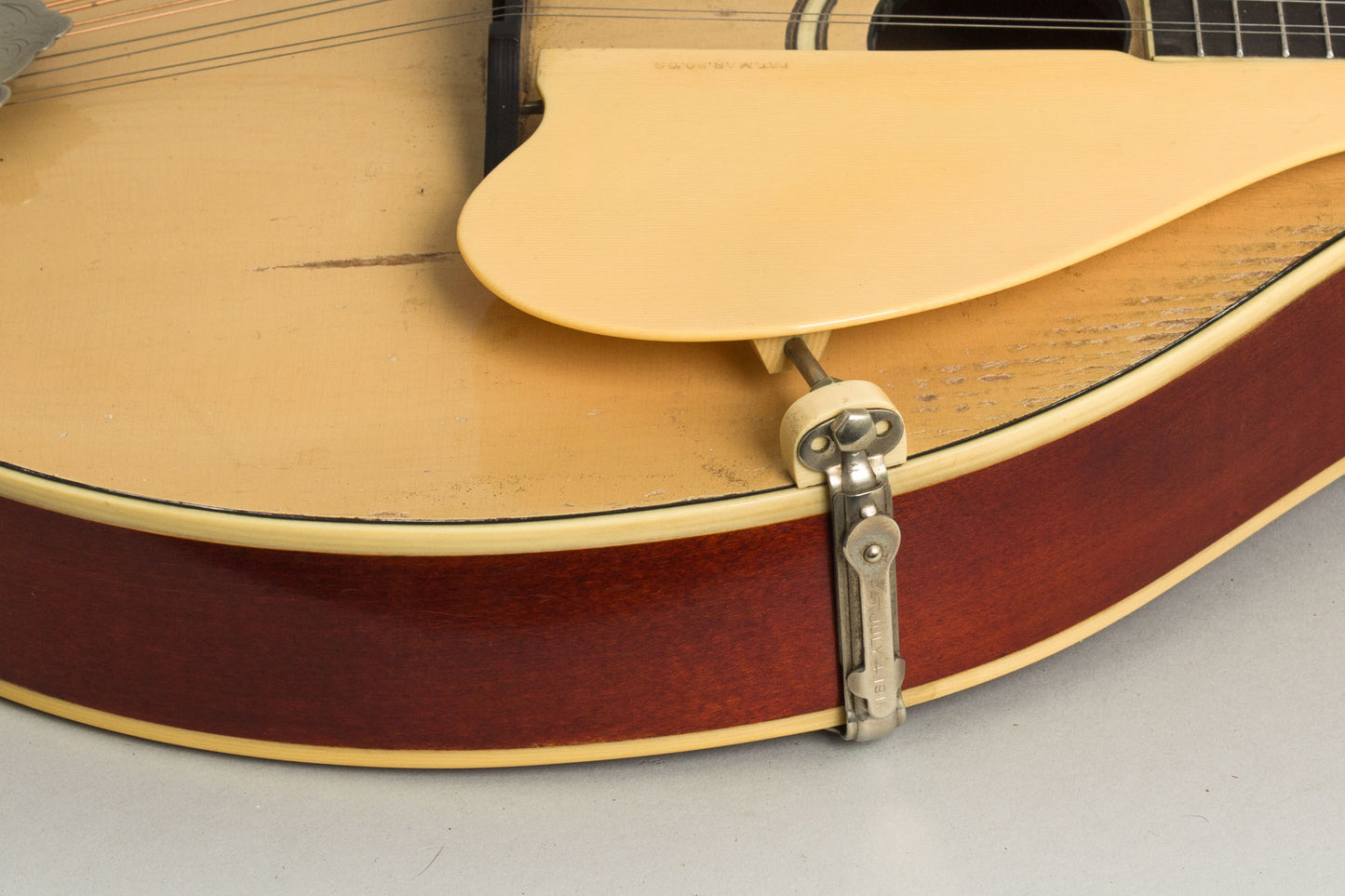 Gibson Style A-3 Carved Top Mandolin (1918)