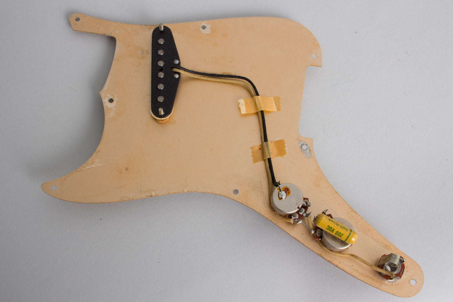 Fender Musicmaster Solid Body Electric Guitar (1958)