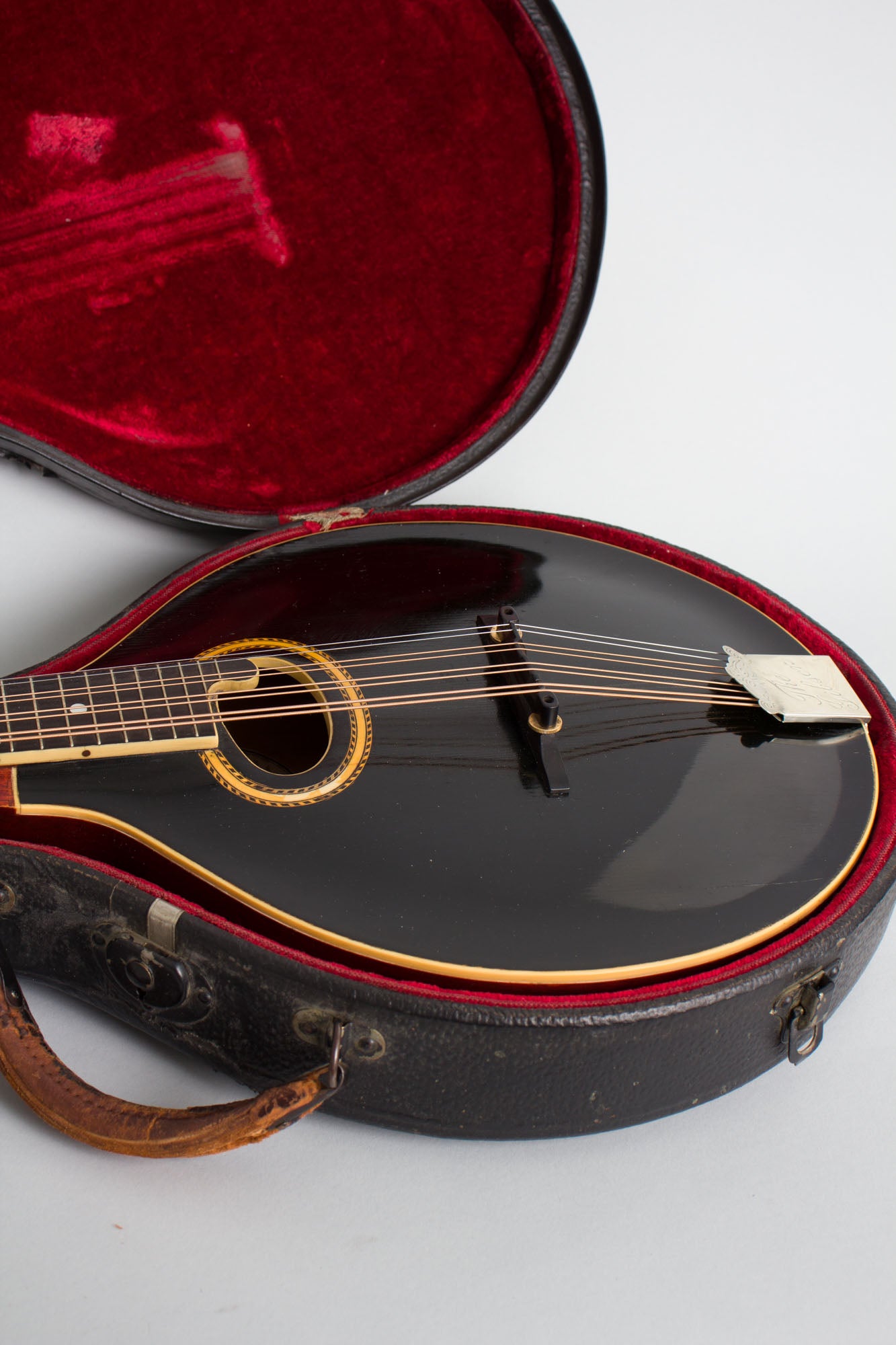 Gibson H-2 Carved Top Mandola (1912)