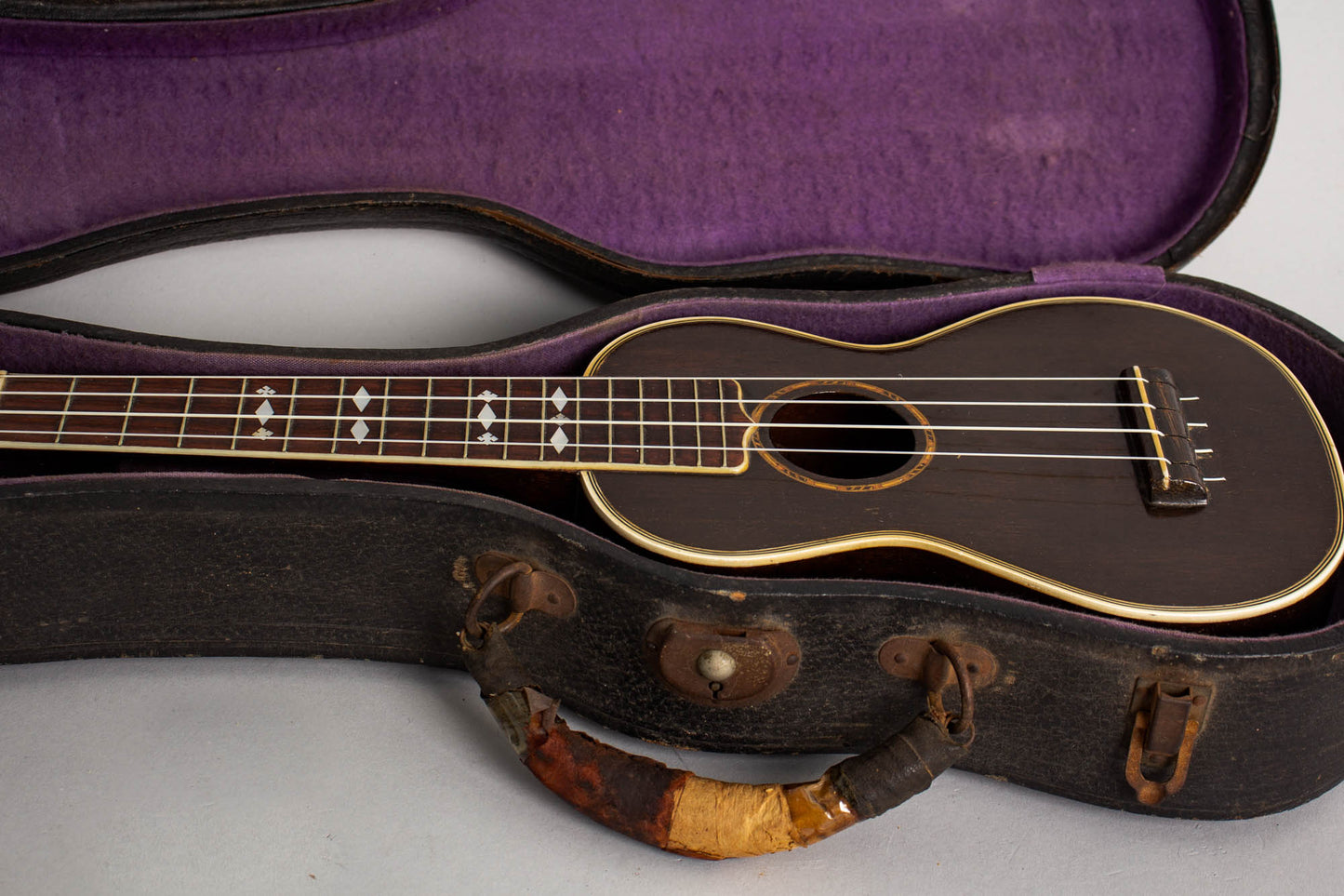 Gibson Uke-3 Soprano Ukulele (1928)