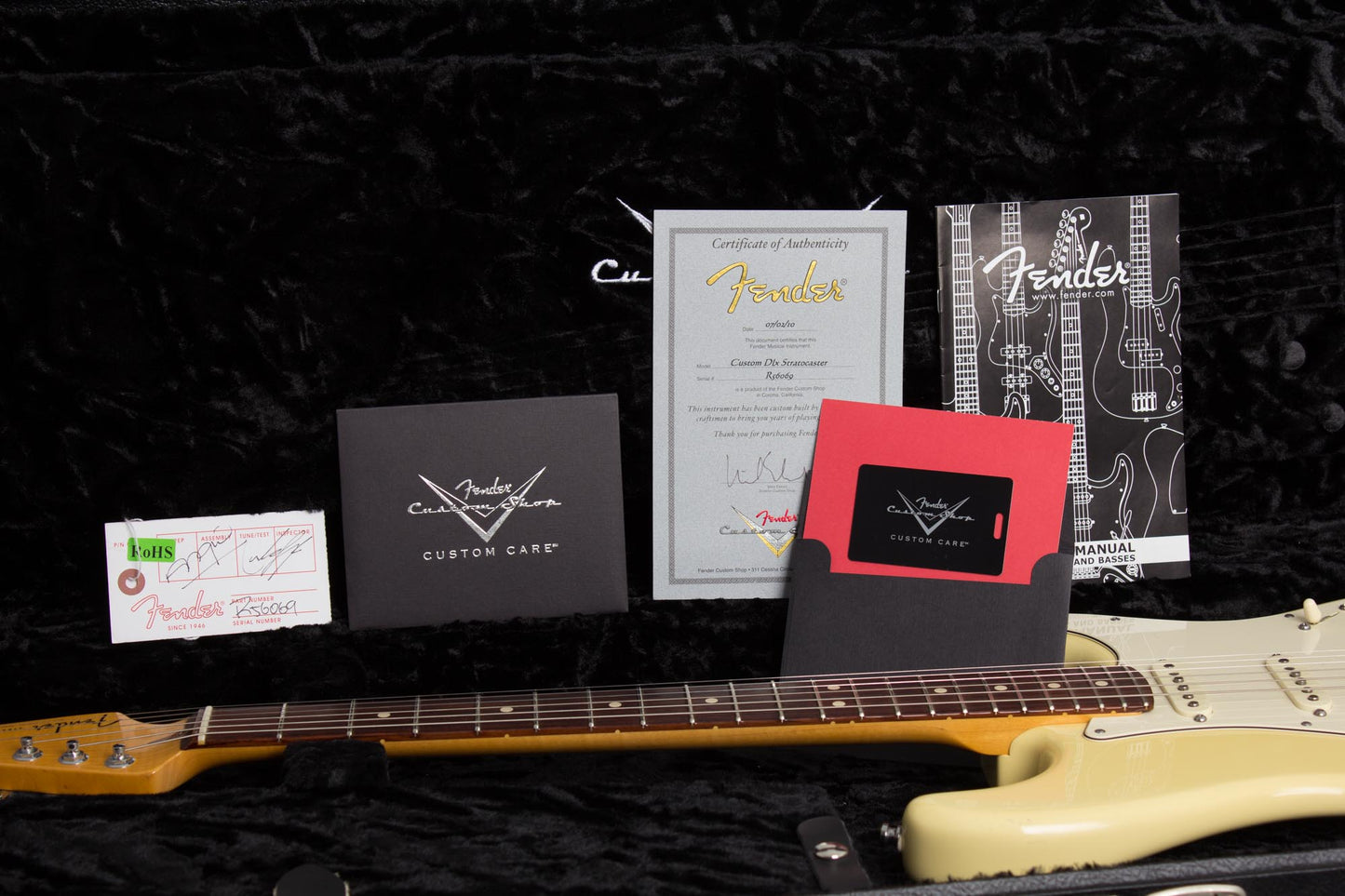 Fender Custom Shop Custom Deluxe Stratocaster Solid Body Electric Guitar (2010)