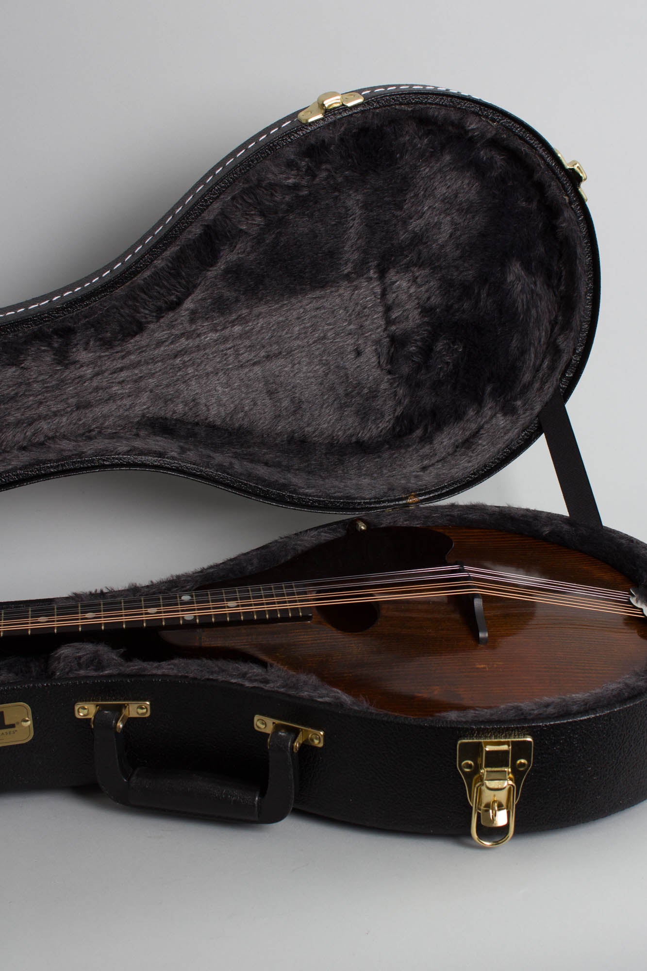 Gibson A-Junior Snakehead Carved Top Mandolin (1925)