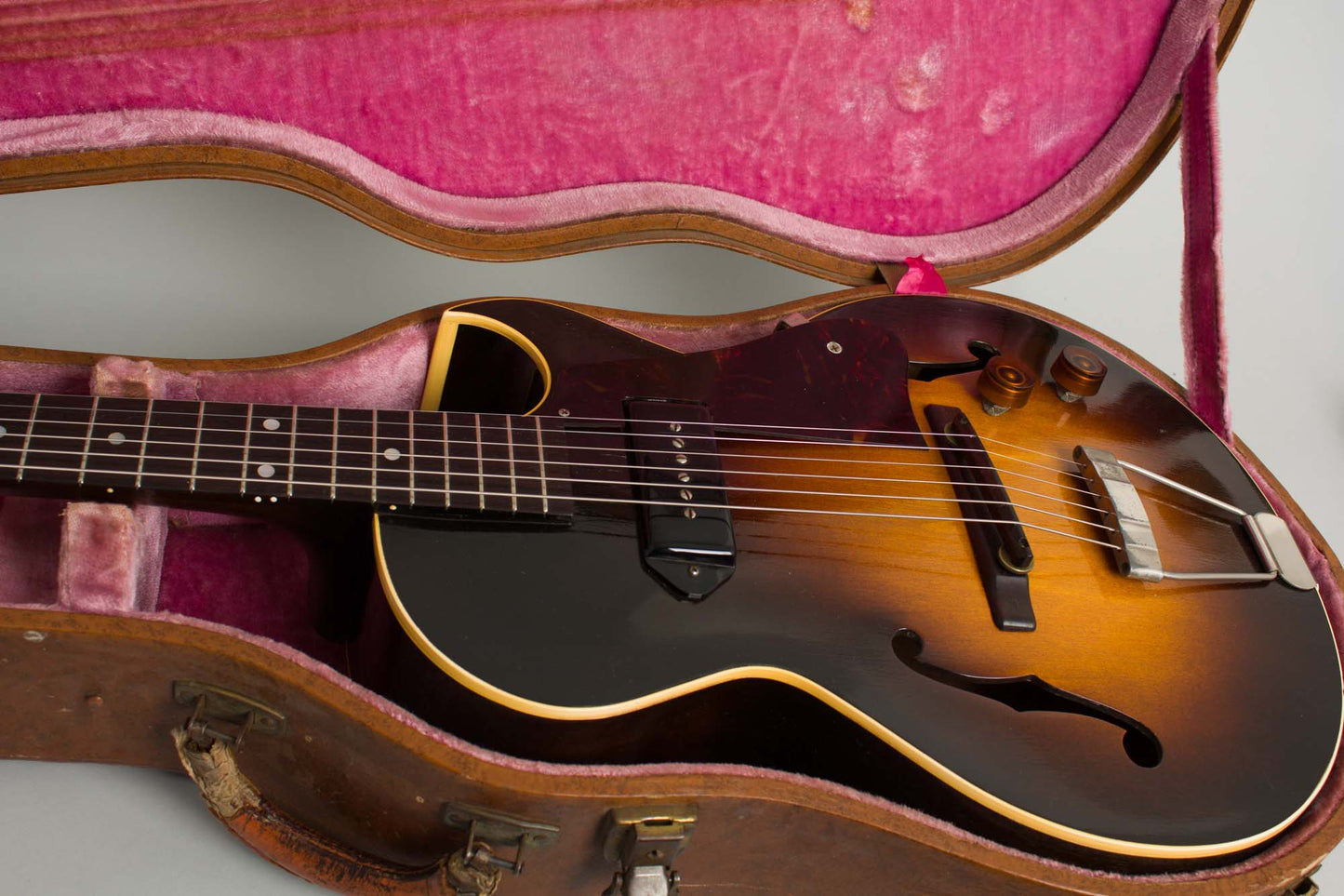 Gibson ES-140 Arch Top Hollow Body Electric Guitar (1950)