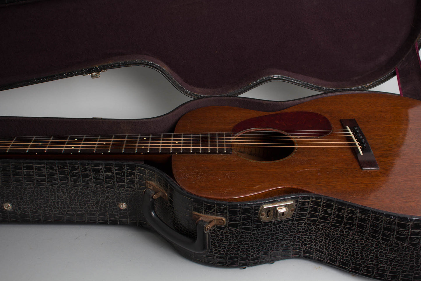 C. F. Martin 00-17 Flat Top Acoustic Guitar (1948)