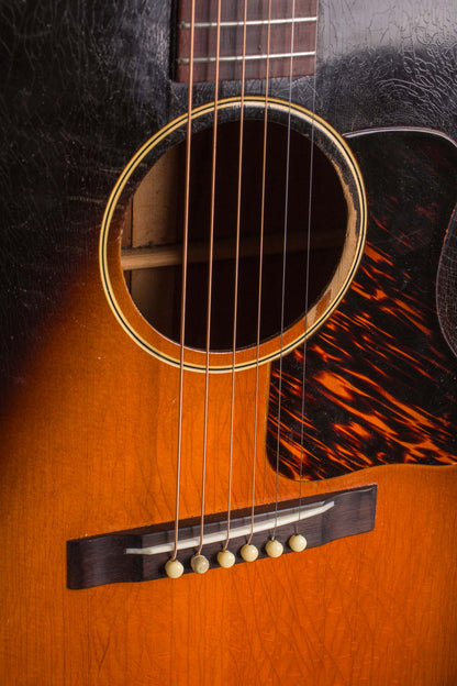 Gibson J-35 Flat Top Acoustic Guitar (1937)