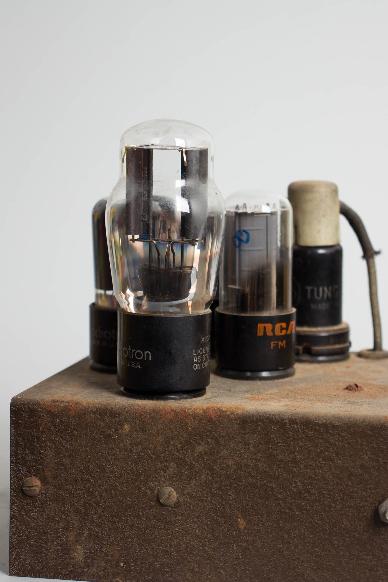 Gibson EH-100/ Recording King Model 1022 Tube Amplifier (1938)