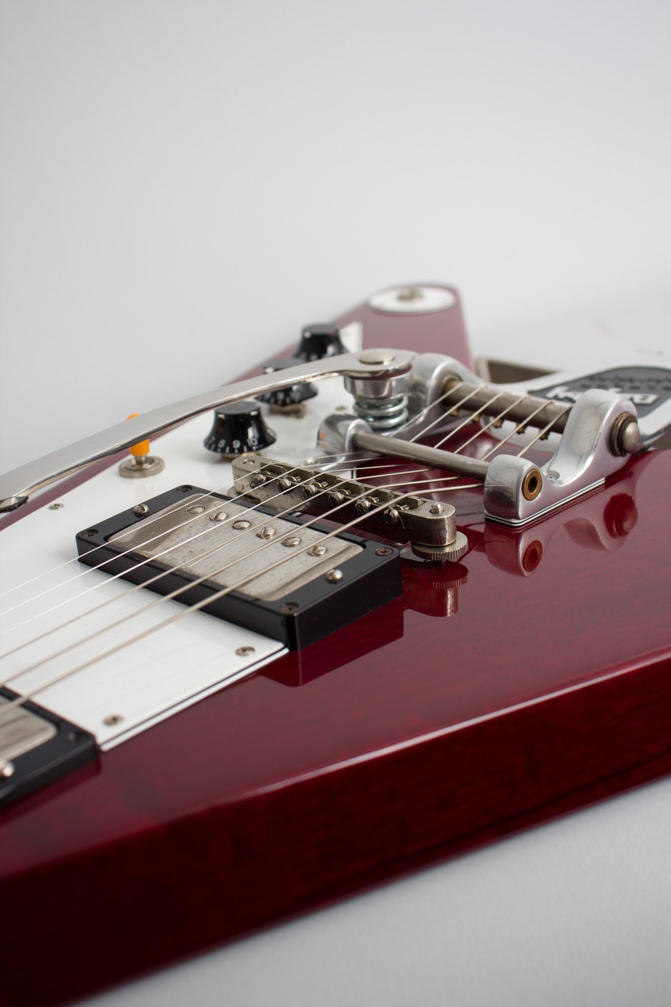 Gibson Flying V Lonnie Mack Solid Body Electric Guitar (1994)