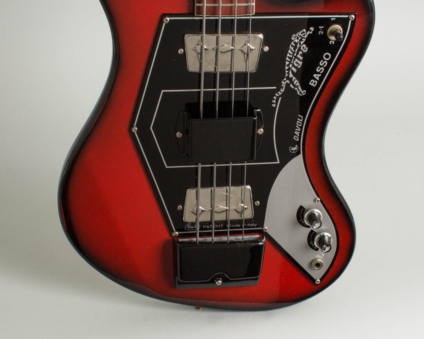 Wandre Tigre Semi-Hollow Body Electric Bass Guitar (1965)