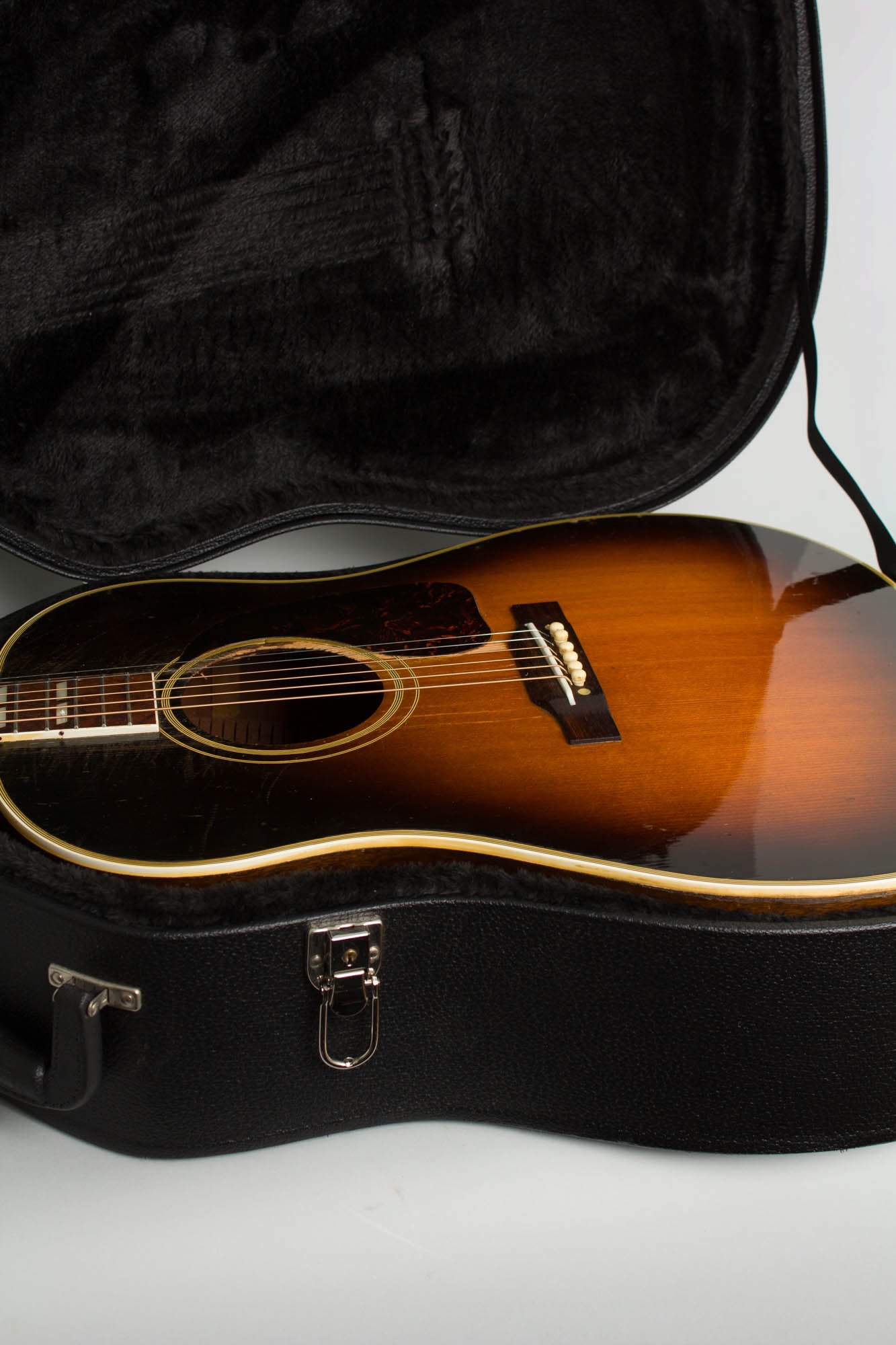 Gibson SJ Southern Jumbo Flat Top Acoustic Guitar (1948)