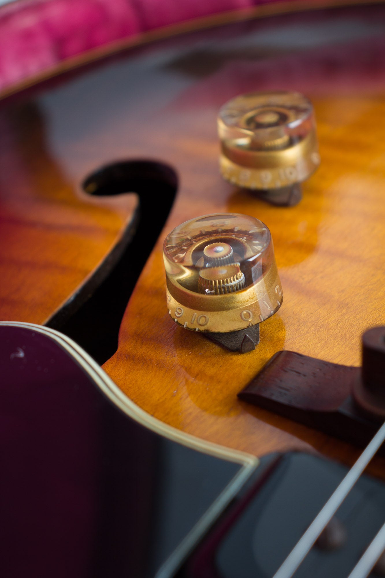 Gibson ES-350 Arch Top Hollow Body Electric Guitar (1949)