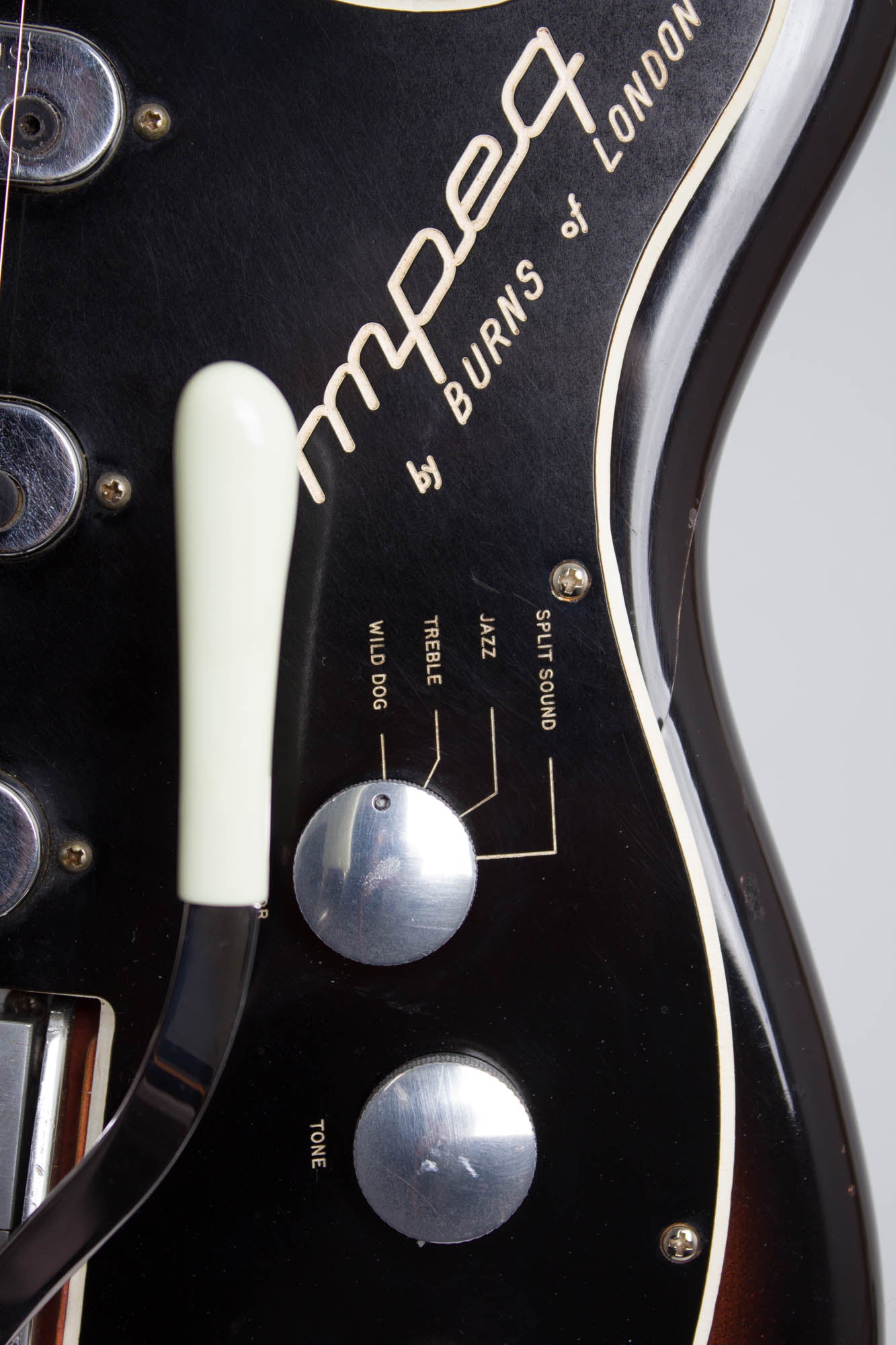 Burns Ampeg Wild Dog EG-1S Jazz Split Sound Solid Body Electric Guitar (1964)