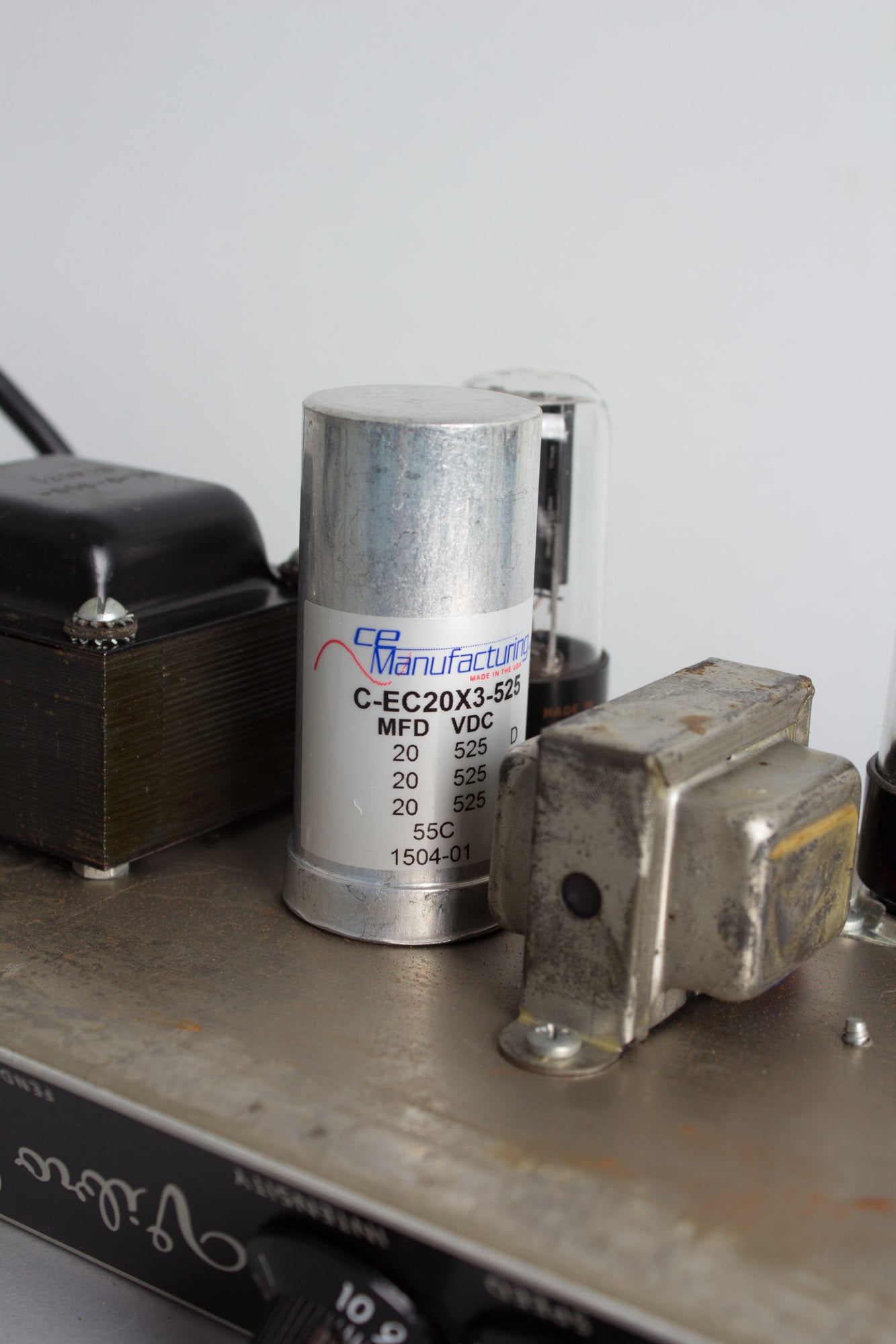 Fender Vibro-Champ AA-764 Tube Amplifier (1965)