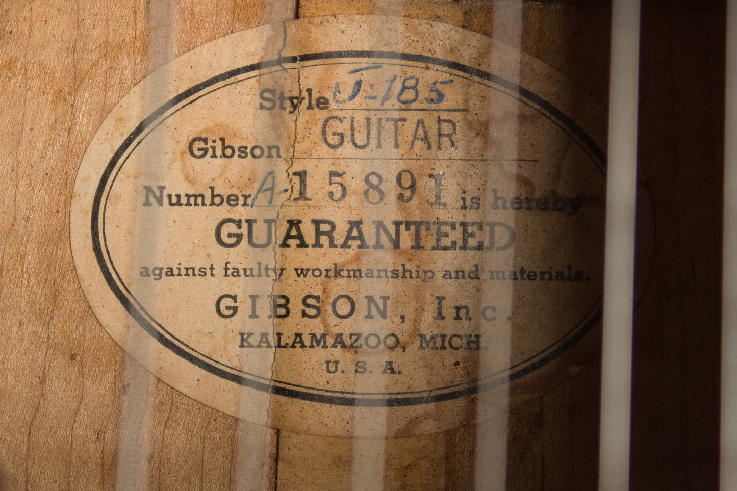 Gibson J-185 Flat Top Acoustic Guitar (1953)