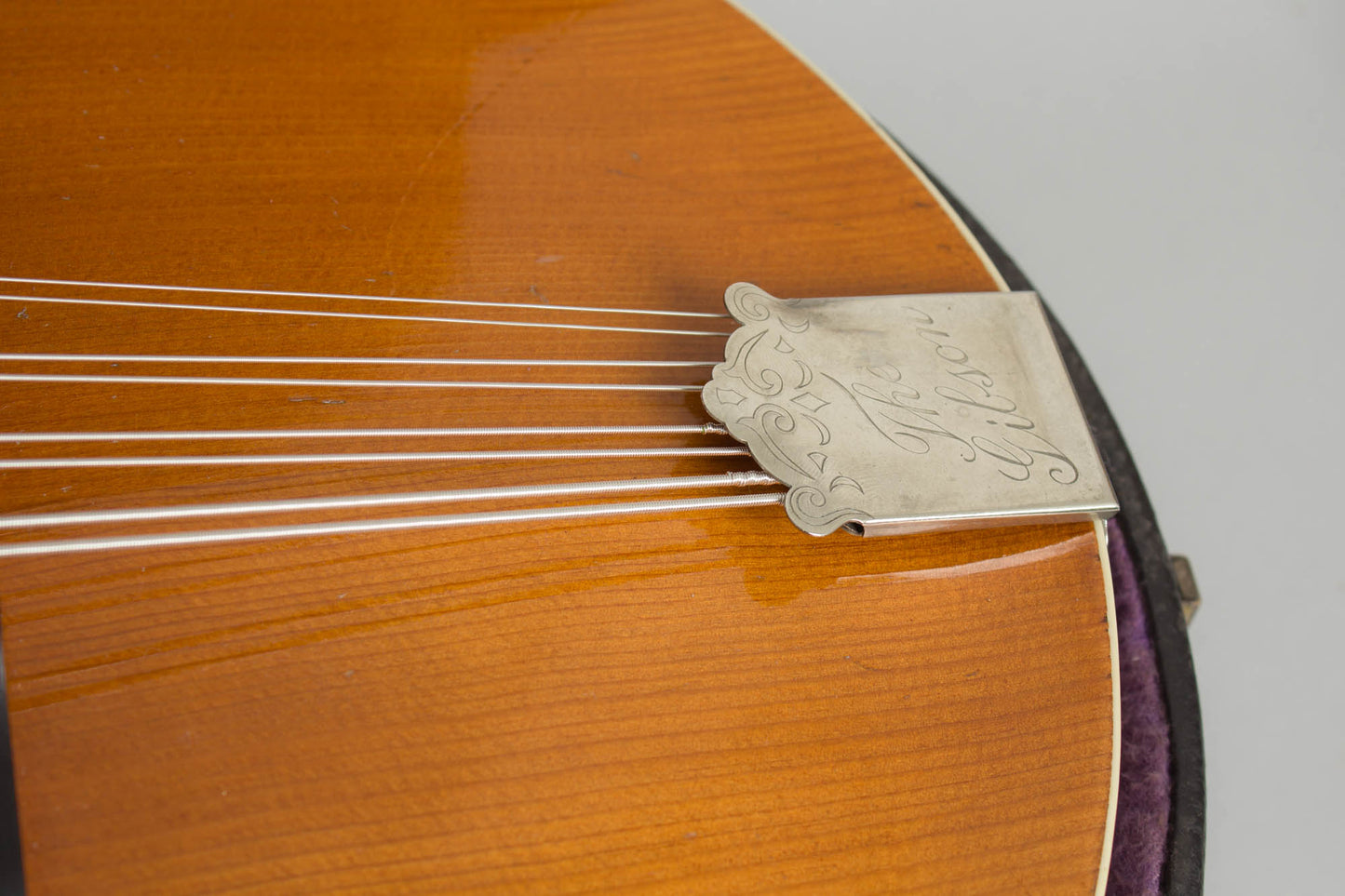 Gibson K-1 Carved Top Mandocello (1915)