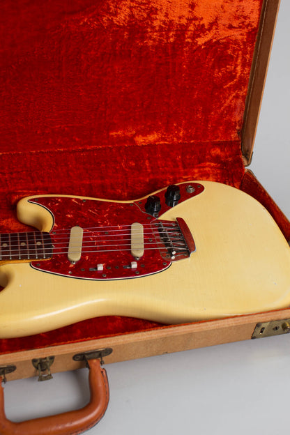 Fender Duo-Sonic II Solid Body Electric Guitar (1965)