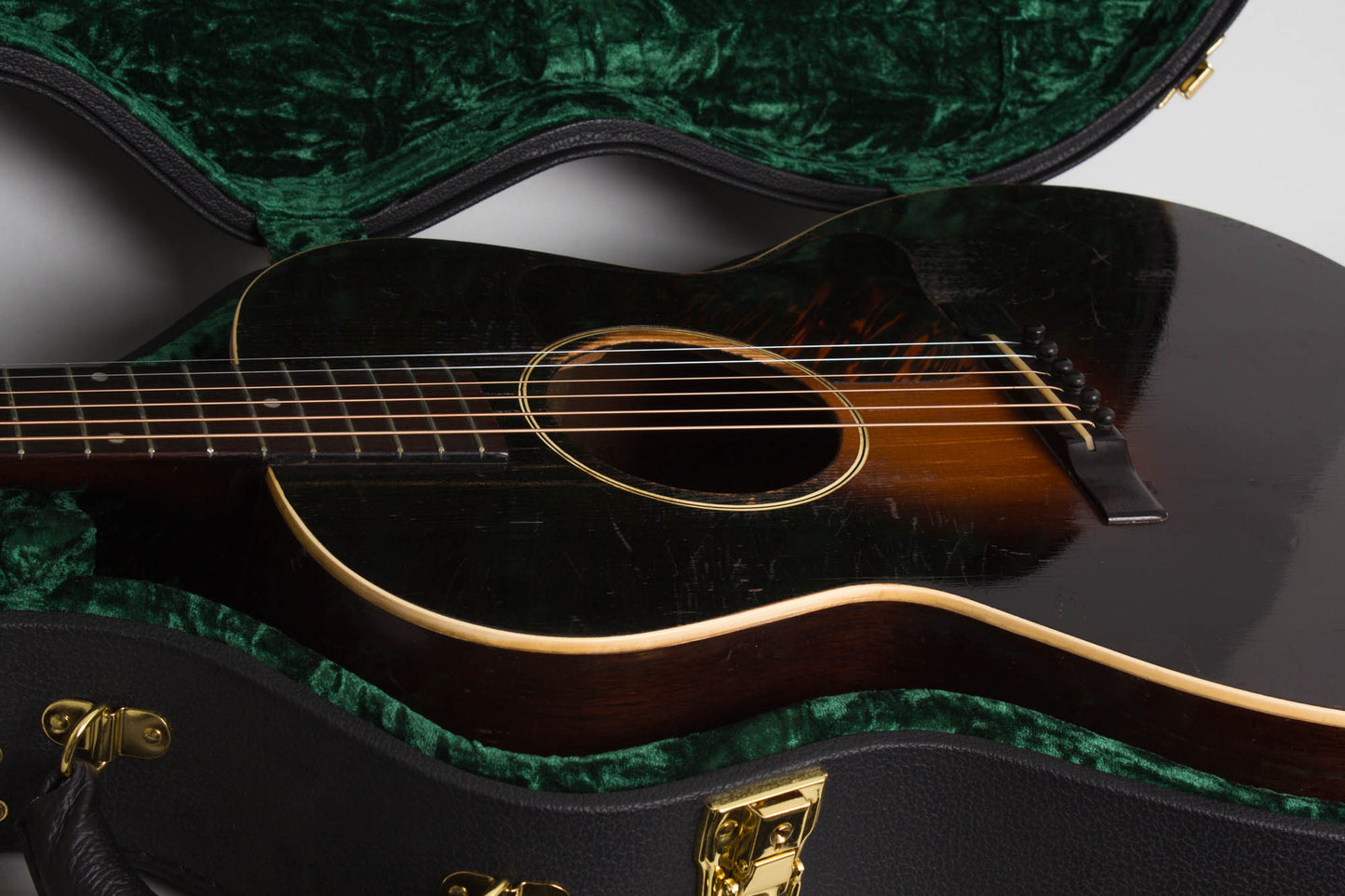 Gibson L-00 Flat Top Acoustic Guitar (1933)