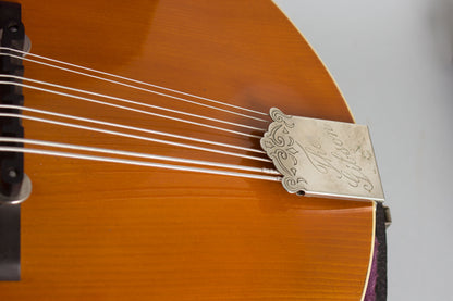 Gibson K-1 Carved Top Mandocello (1915)