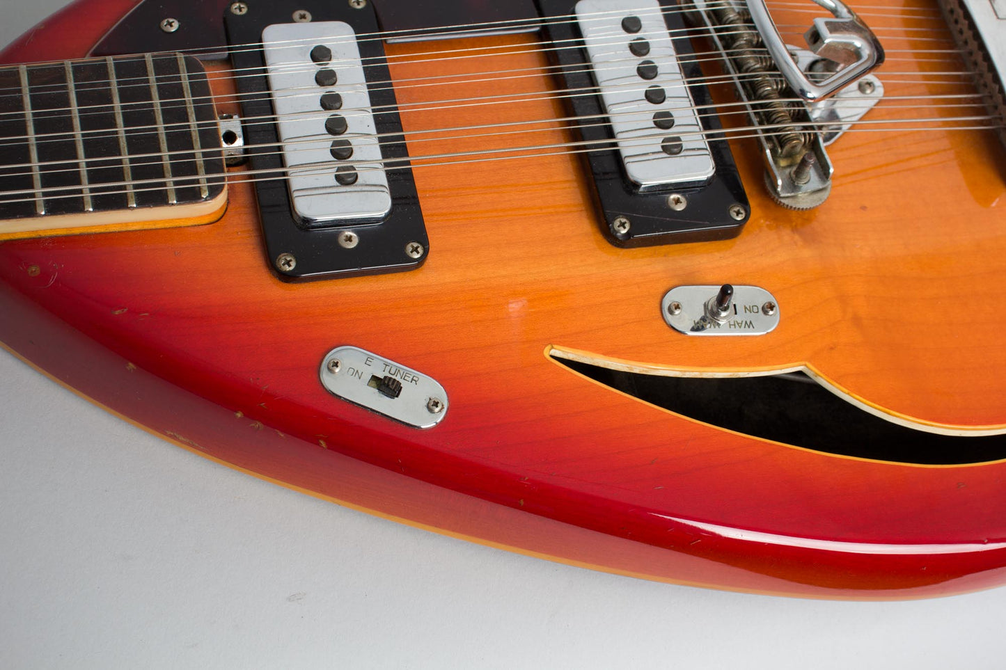Vox Starstream XII 12 String Semi-Hollow Body Electric Guitar (1968)