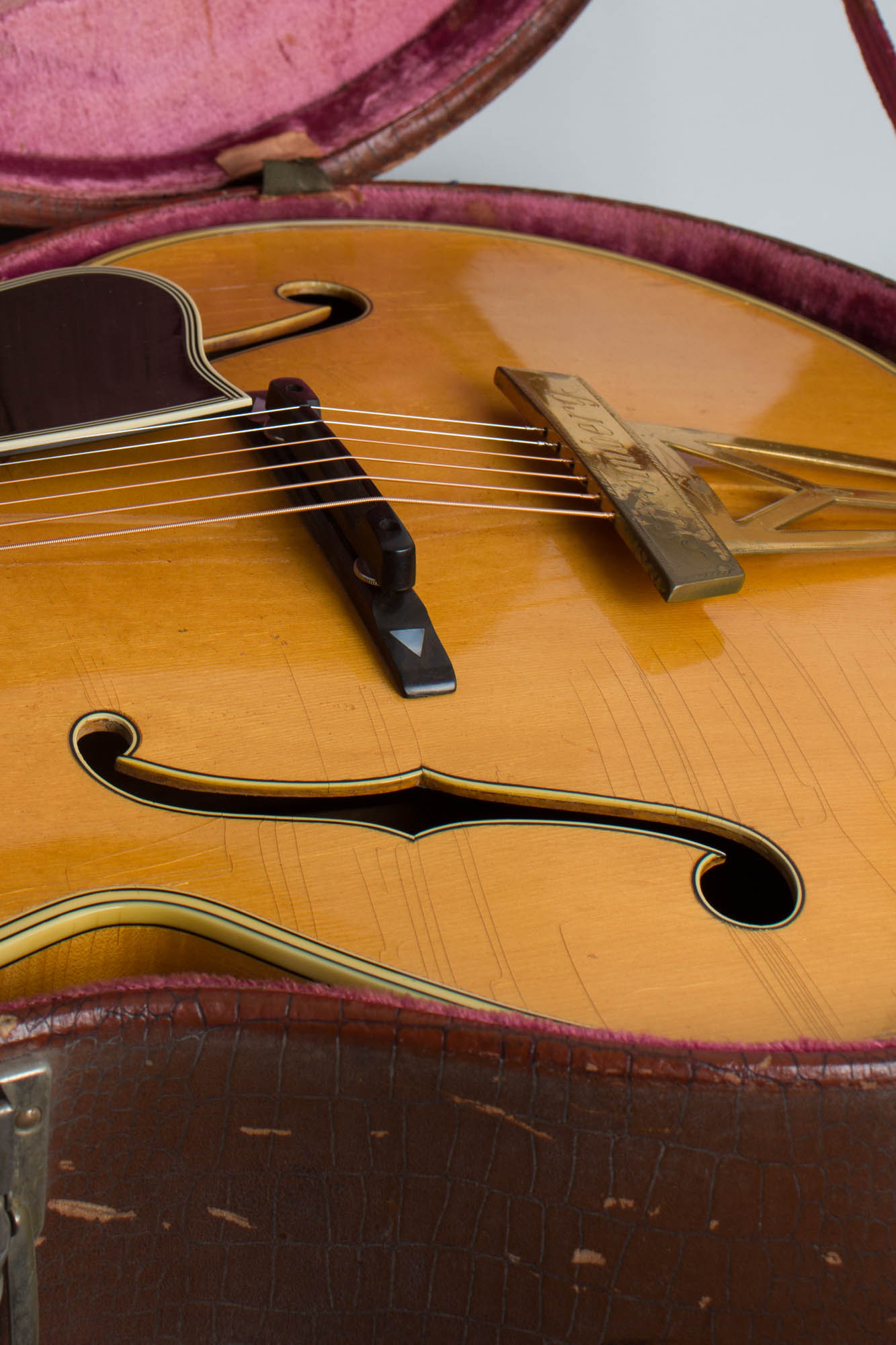 Stromberg Deluxe Arch Top Acoustic Guitar (1940)