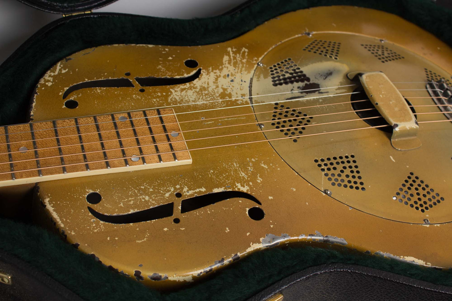National Triolian Resophonic Guitar (1931)