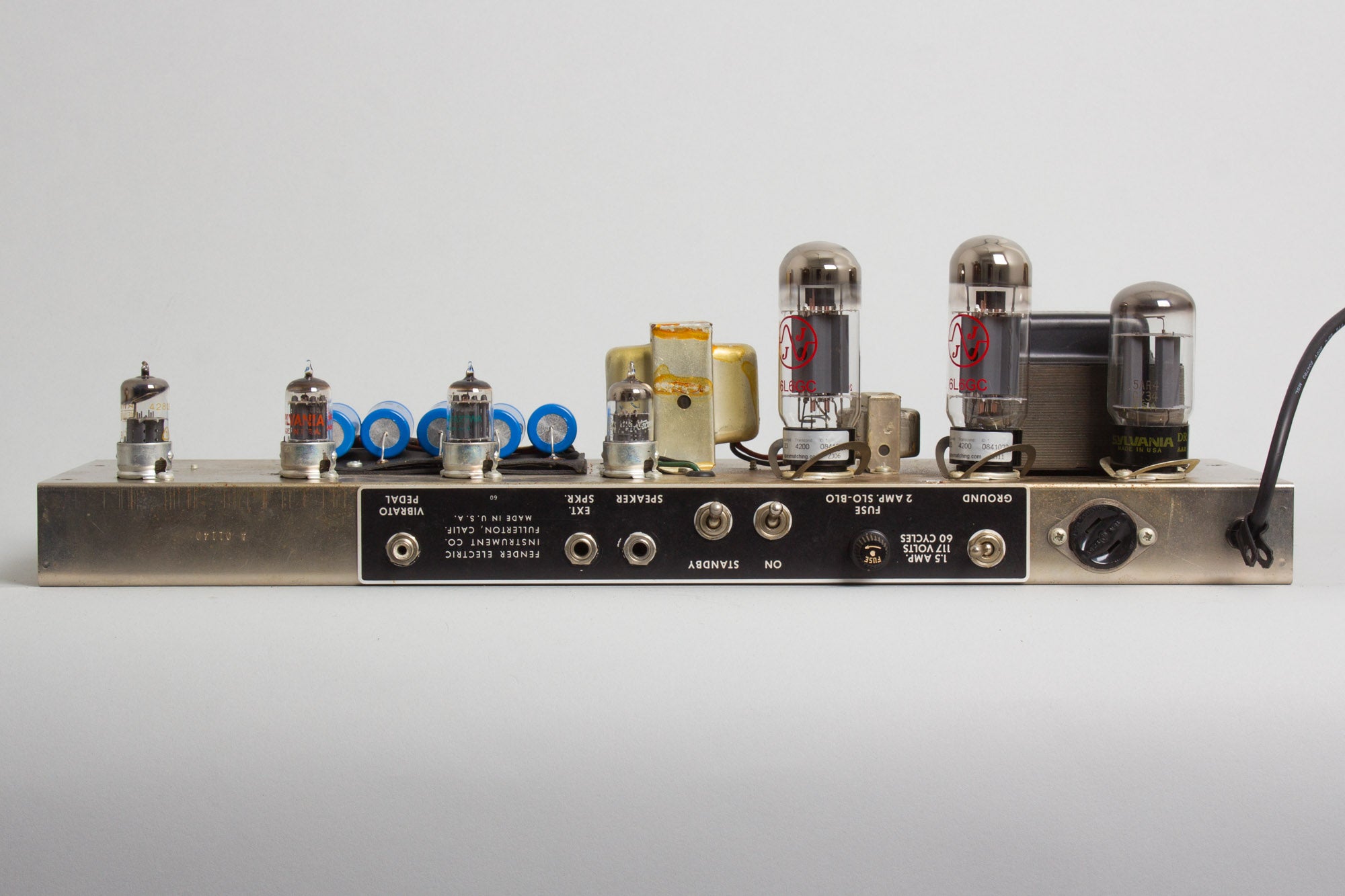 Fender Vibrolux AA763 Tube Amplifier (1964) – RetroFret