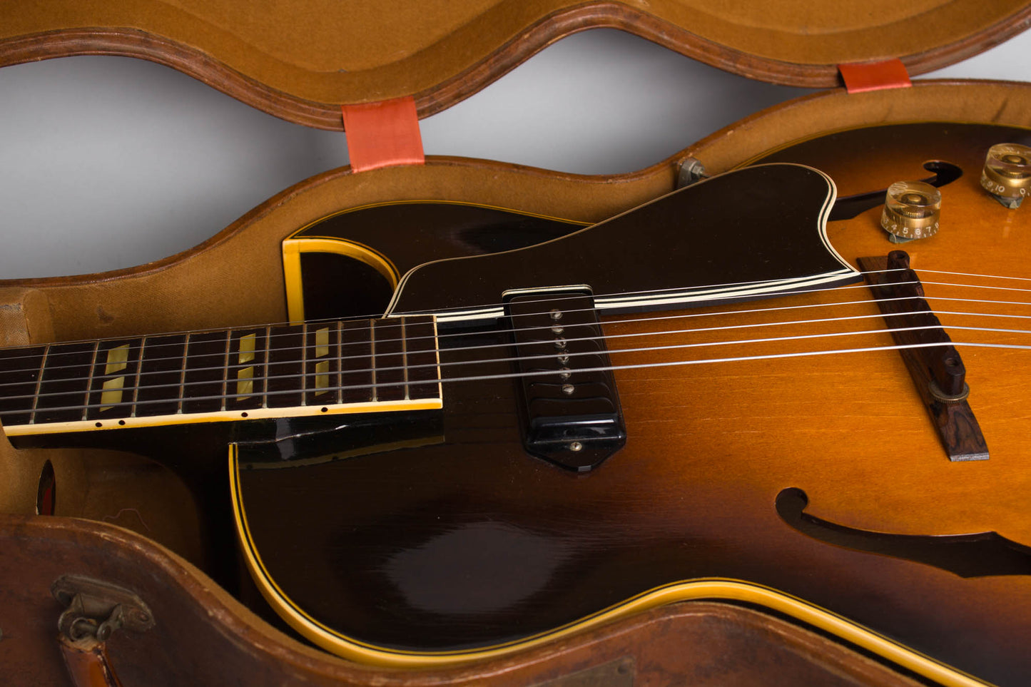 Gibson ES-175 Arch Top Hollow Body Electric Guitar (1950)