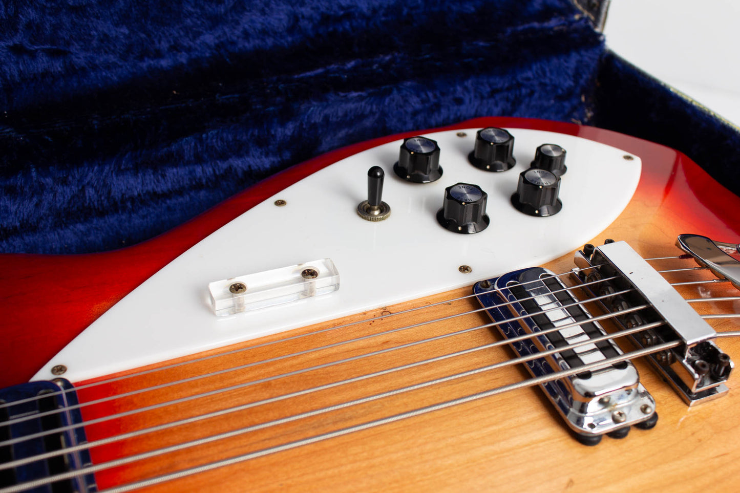 Rickenbacker 4005/6, 6-String Semi-Hollow Body Electric Bass Guitar (1967)