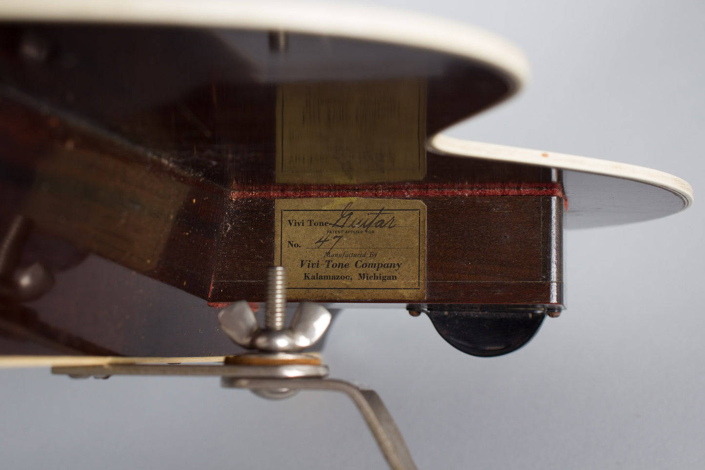 Vivi-Tone with Amplifier Solid Body Electric Guitar (1932)